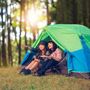 Hampshire school trip camping options