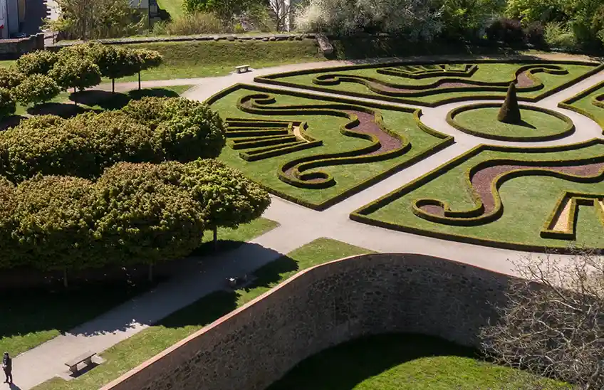 Gardens study options